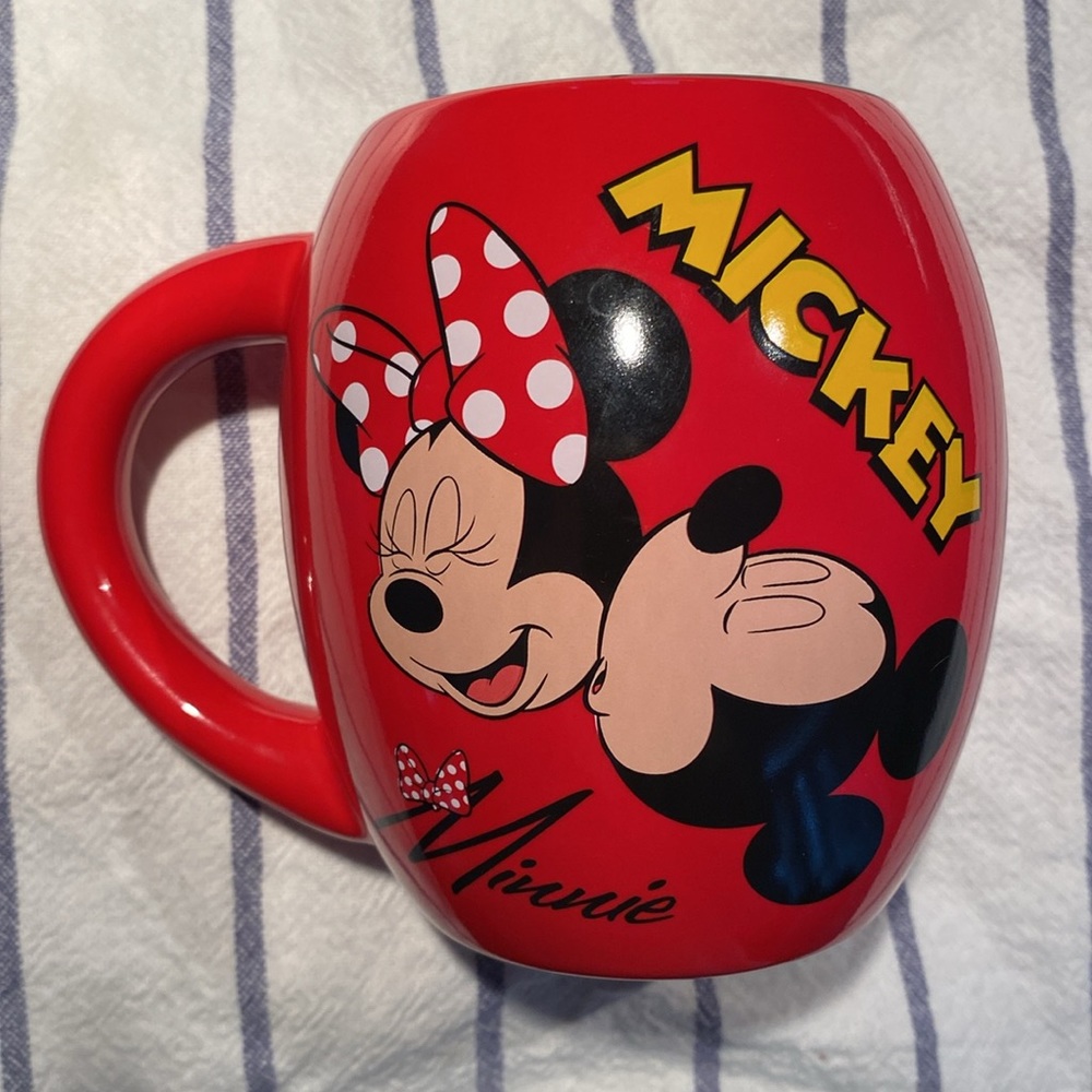 18 Oz Ceramic Disney Minnie & Mickey Mug
